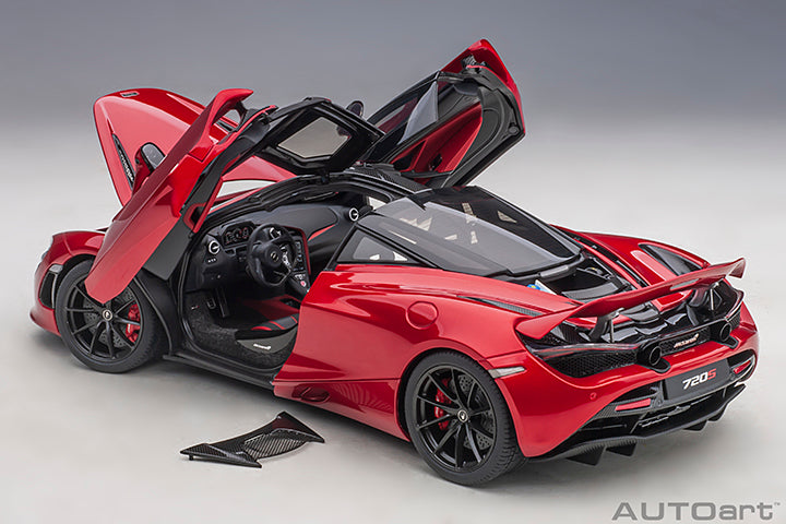 76072 McLAREN 720S (MEMPHIS RED/METALLIC RED)