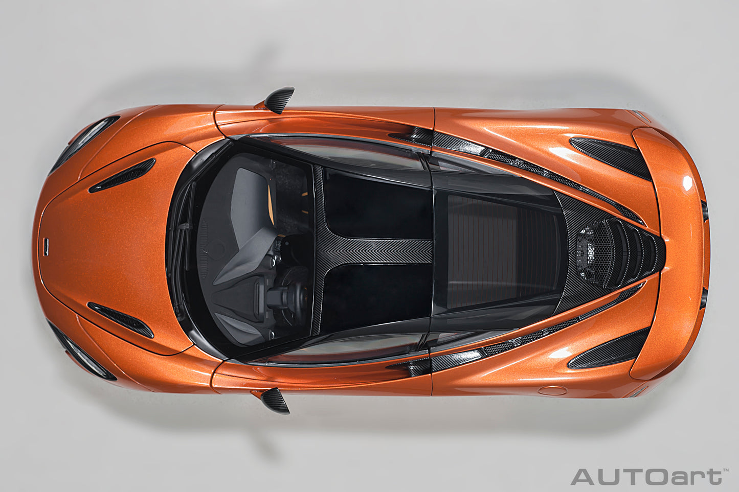 76074 McLAREN 720S (AZORES/METALLIC ORANGE)