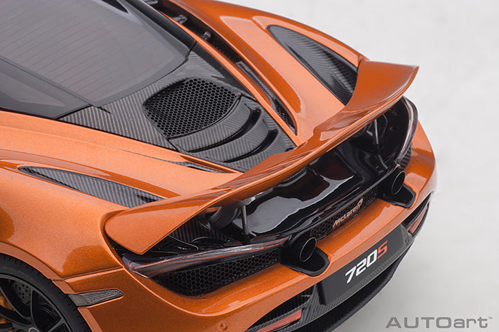 76074 McLAREN 720S (AZORES/METALLIC ORANGE)