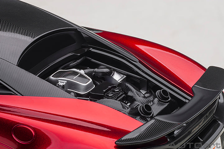 76085 McLAREN 600LT (VOLCANO RED)