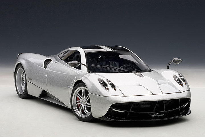 78266 PAGANI HUAYRA (METALLIC SILVER)