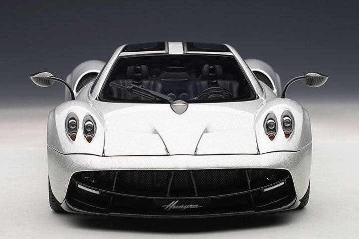 78266 PAGANI HUAYRA (METALLIC SILVER)