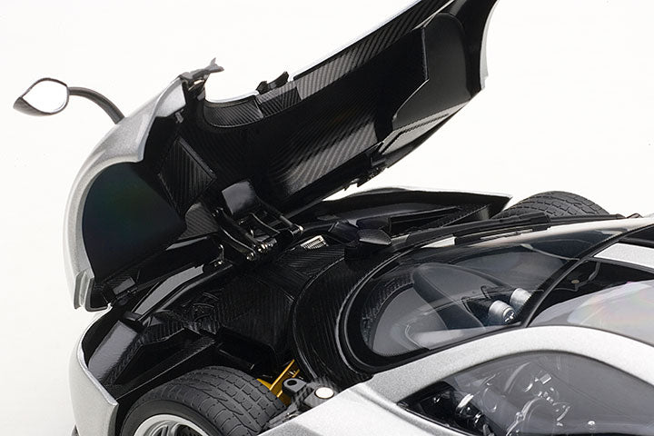 78266 PAGANI HUAYRA (METALLIC SILVER)