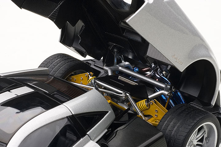 78266 PAGANI HUAYRA (METALLIC SILVER)