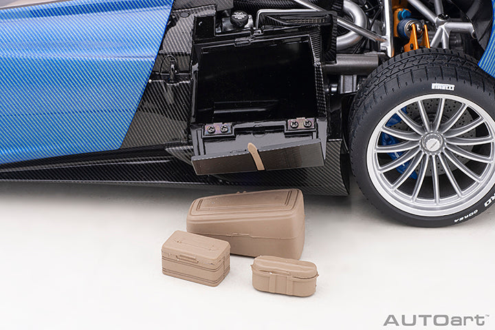 78286 PAGANI HUAYRA ROADSTER (BLU TRICOLORE CARBON FIBER)