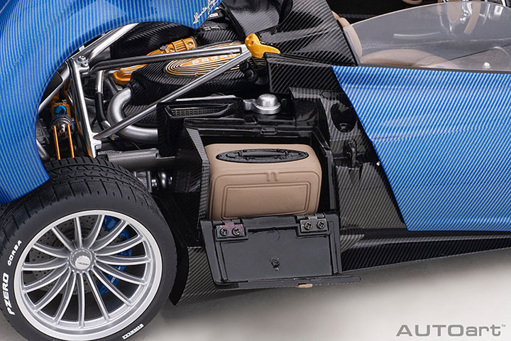 78286 PAGANI HUAYRA ROADSTER (BLU TRICOLORE CARBON FIBER)