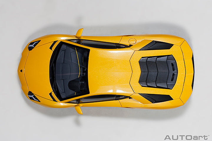 79132 LAMBORGHINI AVENTADOR S (NEW GIALLO ORION/METALLIC YELLOW)