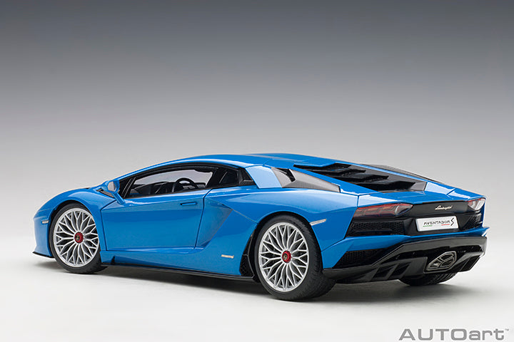 79134 LAMBORGHINI AVENTADOR S (BLU NILA/PEARL BLUE)