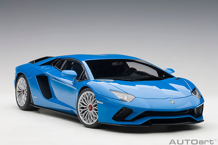 79134 LAMBORGHINI AVENTADOR S (BLU NILA/PEARL BLUE)