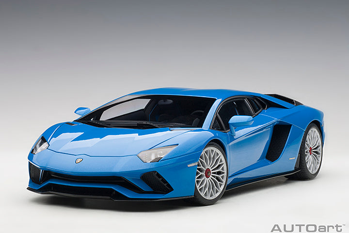 79134 LAMBORGHINI AVENTADOR S (BLU NILA/PEARL BLUE)