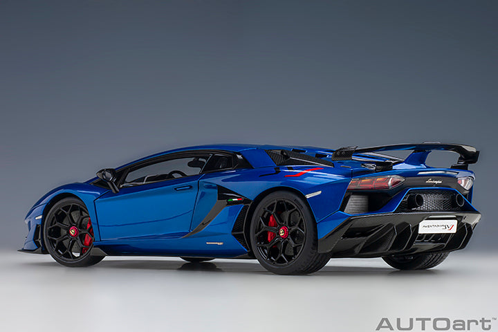 79174 LAMBORGHINI AVENTADOR SVJ (BLU NETHUNS/METALLIC BLUE)