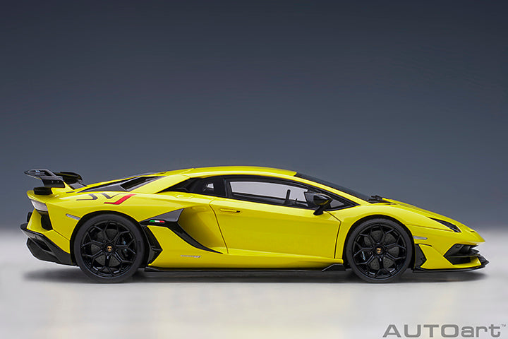 79175 LAMBORGHINI AVENTADOR SVJ (GIALLO TENERIFE/PEARL YELLOW)
