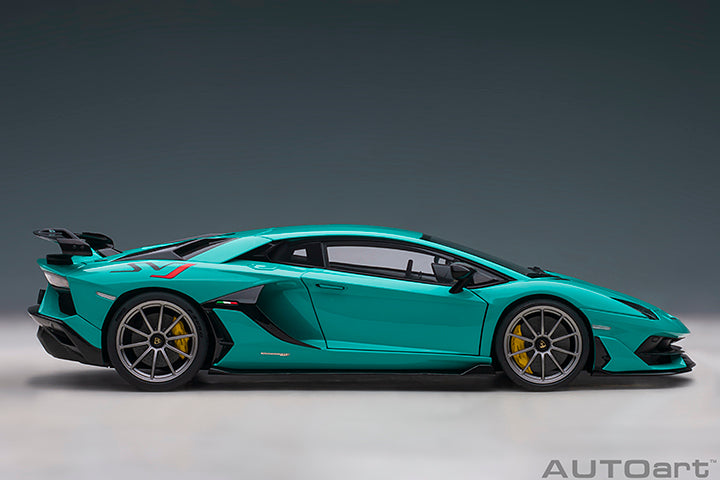 79176 LAMBORGHINI AVENTADOR SVJ (BLU GLAUCO/SOLID BLUE)
