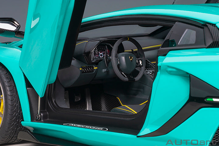 79176 LAMBORGHINI AVENTADOR SVJ (BLU GLAUCO/SOLID BLUE)