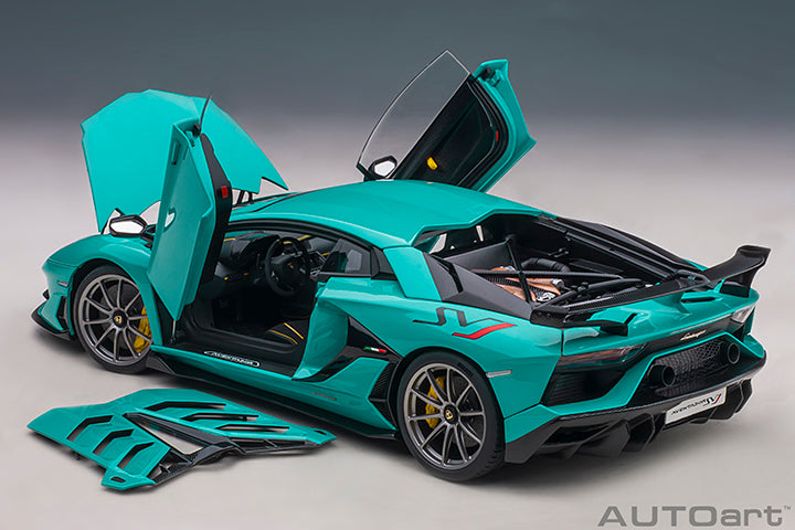 79176 LAMBORGHINI AVENTADOR SVJ (BLU GLAUCO/SOLID BLUE)