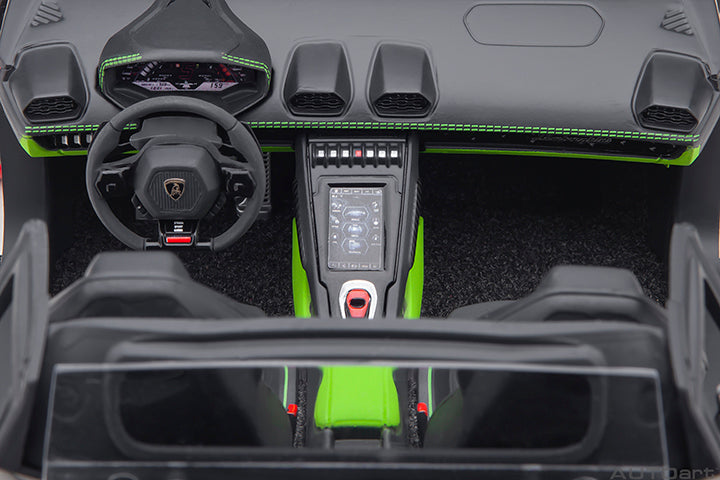 79215 LAMBORGHINI HURACAN EVO (VERDE SELVANS)