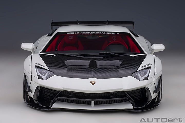 79241 LIBERTY WALK LB-WORKS LAMBORGHINI AVENTADOR LIMITED EDITION (METALLIC WHITE/CARBON BONNET)