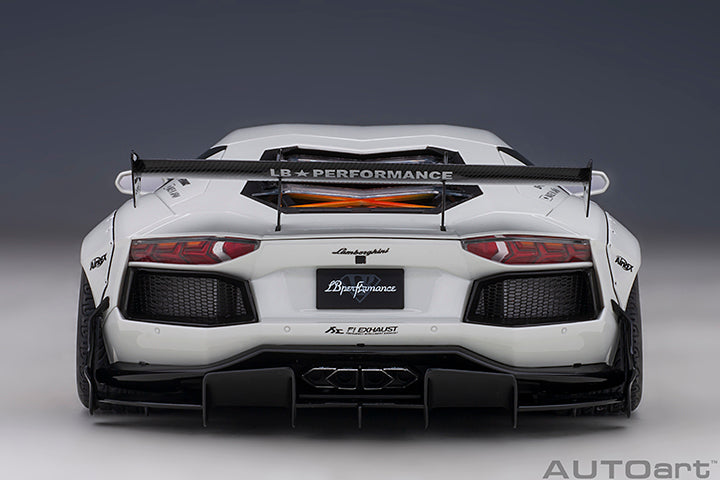 79241 LIBERTY WALK LB-WORKS LAMBORGHINI AVENTADOR LIMITED EDITION (METALLIC WHITE/CARBON BONNET)