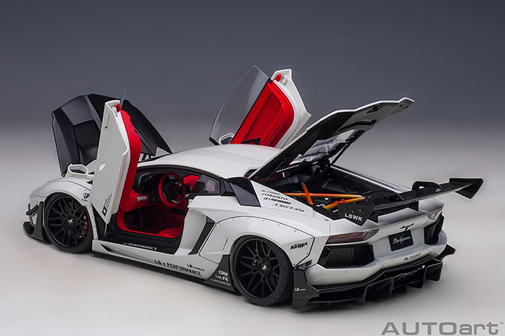 79241 LIBERTY WALK LB-WORKS LAMBORGHINI AVENTADOR LIMITED EDITION (METALLIC WHITE/CARBON BONNET)