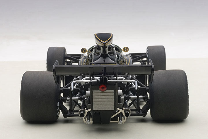 87328 LOTUS 72E 1973 EMERSON FITTIPALDI #1 (WITH DRIVER FIGURINE IN COCKPIT)