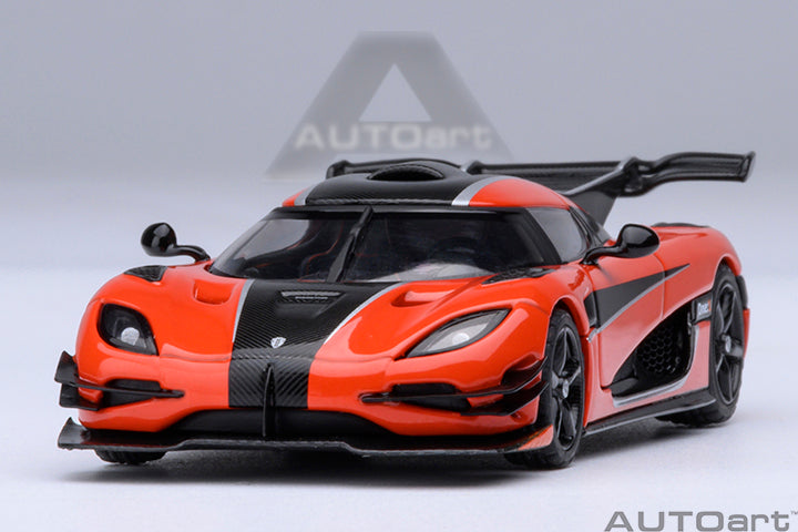 20044 KOENIGSEGG ONE : 1 (LAVA ORANGE/CARBON FIBER/SILVER ACCENTS)