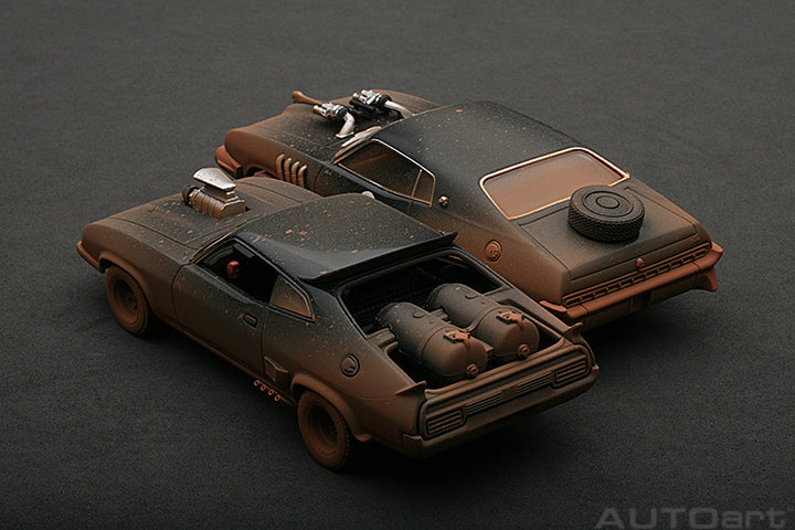 52749 MAD MAX 2 : THE ROAD WARRIOR - INTERCEPTOR/ENEMY CAR (WITH MUDDY FINISH) (TWIN MODELS SET) (LIMITED EDITION OF 2,000 SETS WORLDWIDE)