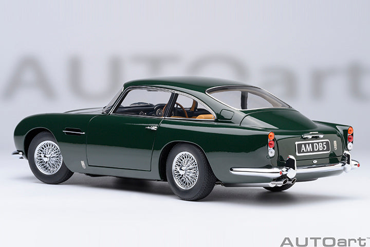 70286 ASTON MARTIN DB5 (BRITISH RACING GREEN)