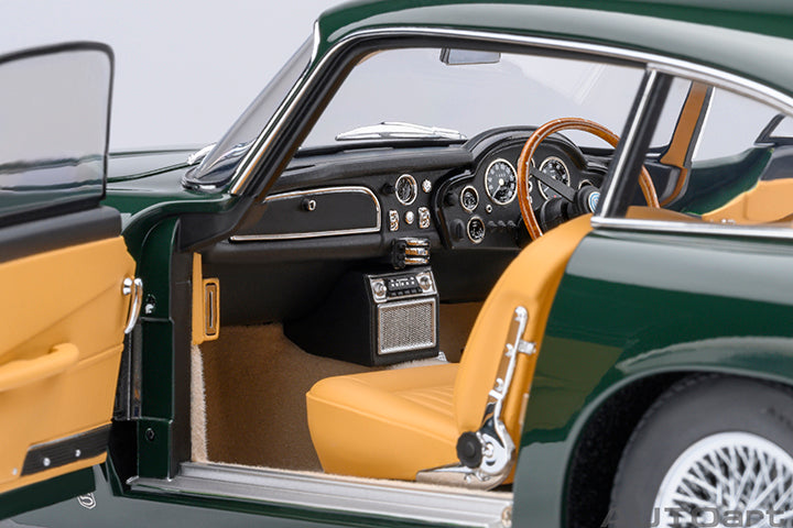 70286 ASTON MARTIN DB5 (BRITISH RACING GREEN)