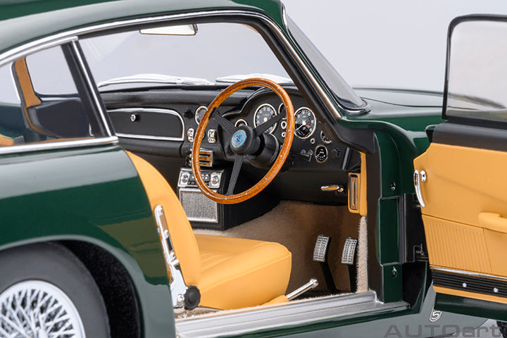 70286 ASTON MARTIN DB5 (BRITISH RACING GREEN)