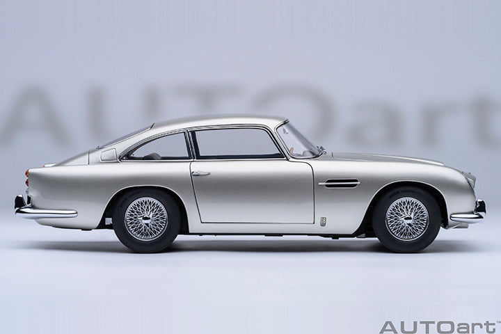 70287 ASTON MARTIN DB5 (BIRCH SILVER)