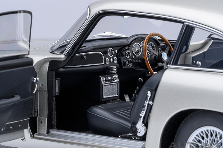 70287 ASTON MARTIN DB5 (BIRCH SILVER)