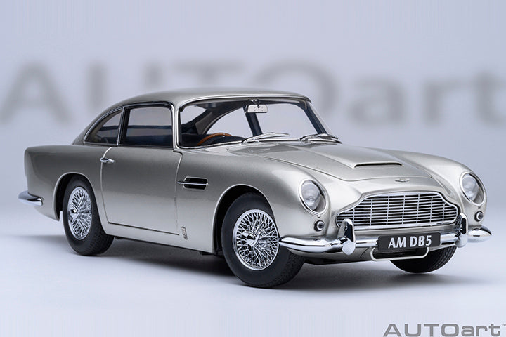 70287 ASTON MARTIN DB5 (BIRCH SILVER)