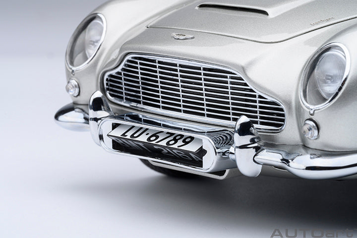 70296 ASTON MARTIN DB5 "007 GOLDFINGER" (W/ WEAPONS)(BIRCH SILVER)