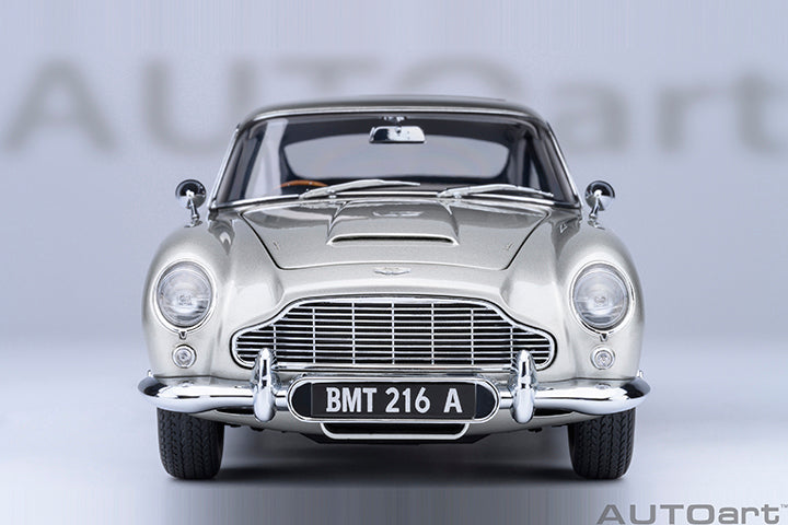 70296 ASTON MARTIN DB5 "007 GOLDFINGER" (W/ WEAPONS)(BIRCH SILVER)