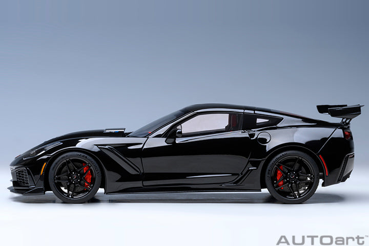 71276 CHEVROLET CORVETTE C7 ZR1 (GLOSS BLACK)