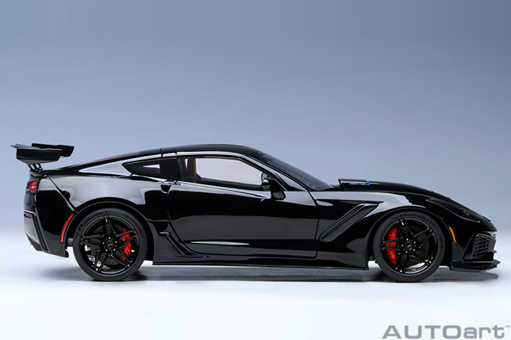 71276 CHEVROLET CORVETTE C7 ZR1 (GLOSS BLACK)