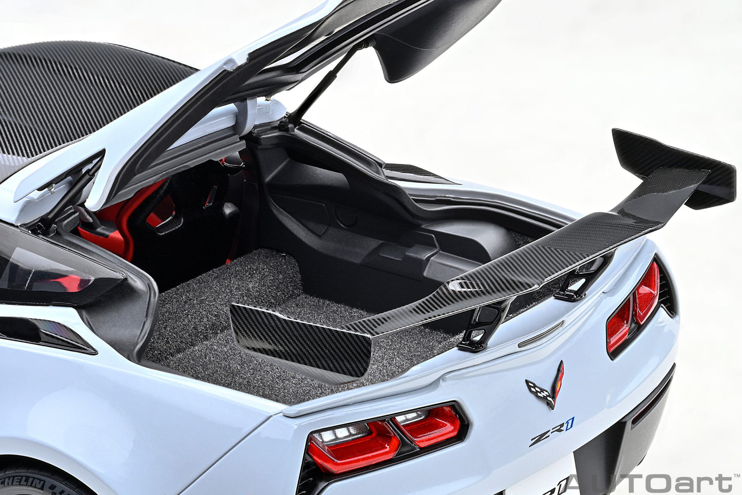 71277 CHEVROLET CORVETTE C7 ZR1 (CERAMIC MATRIX GREY METALLIC)