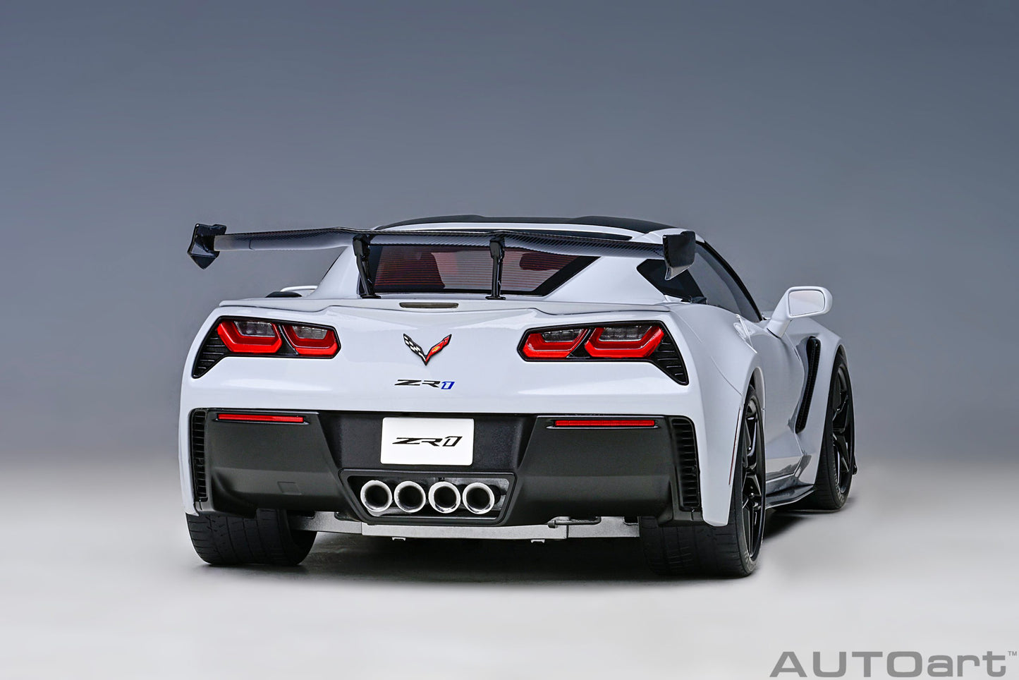 71277 CHEVROLET CORVETTE C7 ZR1 (CERAMIC MATRIX GREY METALLIC)