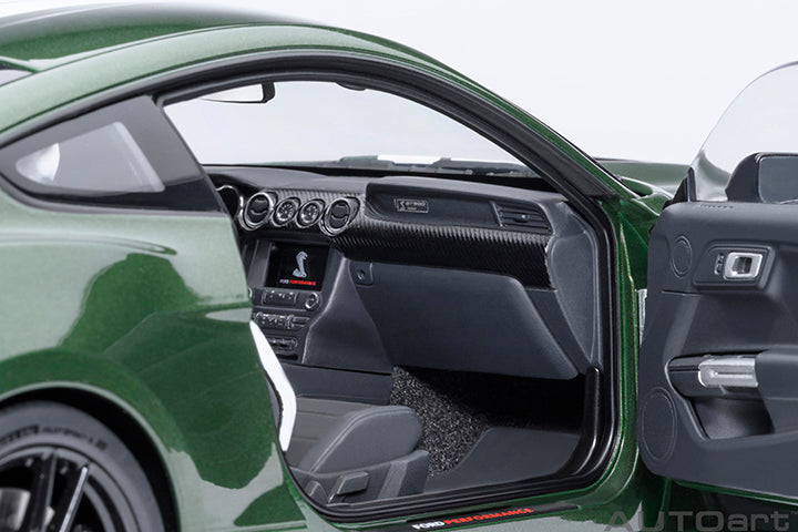 73097 FORD MUSTANG SHELBY GT500 (ERUPTION GREEN)