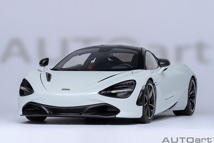 76069 McLAREN 720S (SILICA WHITE)