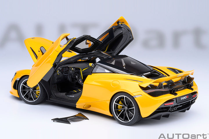 76070 McLAREN 720S (VOLCANO YELLOW)