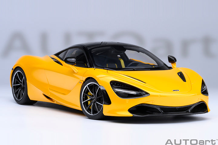 76070 McLAREN 720S (VOLCANO YELLOW)