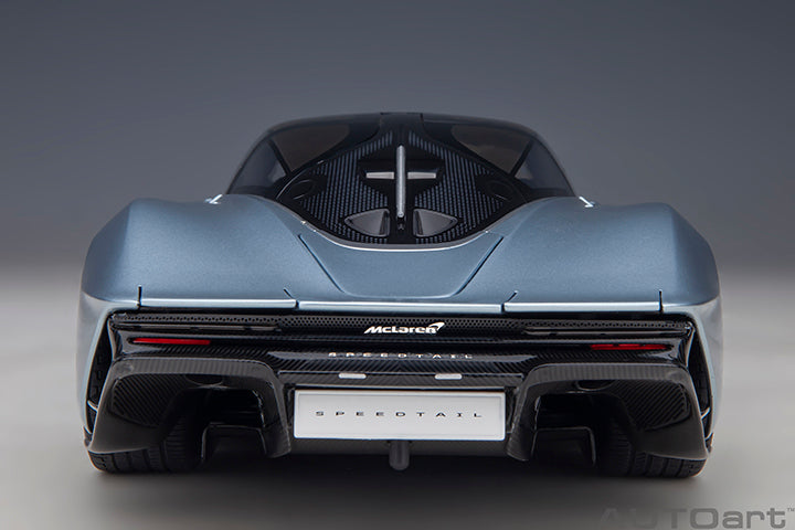 76086 1/18 McLaren Speedtail (FROZEN BLUE)