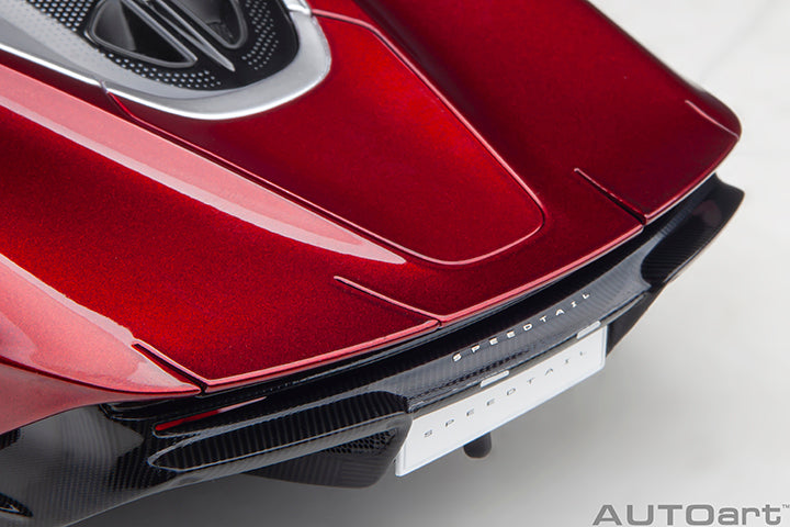 76087  McLAREN SPEEDTAIL (VOLCANO RED)