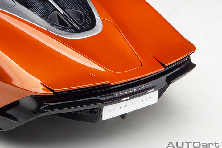 76088  McLAREN SPEEDTAIL (VOLCANO ORANGE)