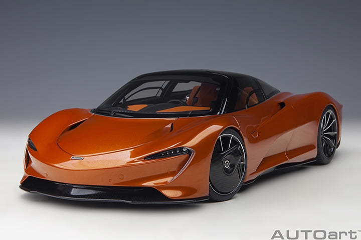 76088  McLAREN SPEEDTAIL (VOLCANO ORANGE)