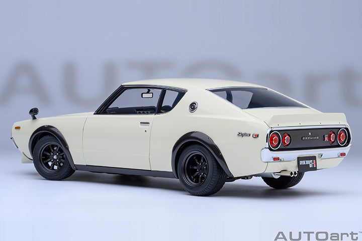 77467 NISSAN SKYLINE 2000 GT-R (KPGC110) TUNED VERSION  (WHITE)