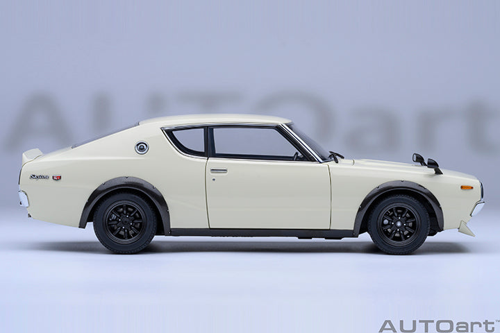 77467 NISSAN SKYLINE 2000 GT-R (KPGC110) TUNED VERSION  (WHITE)