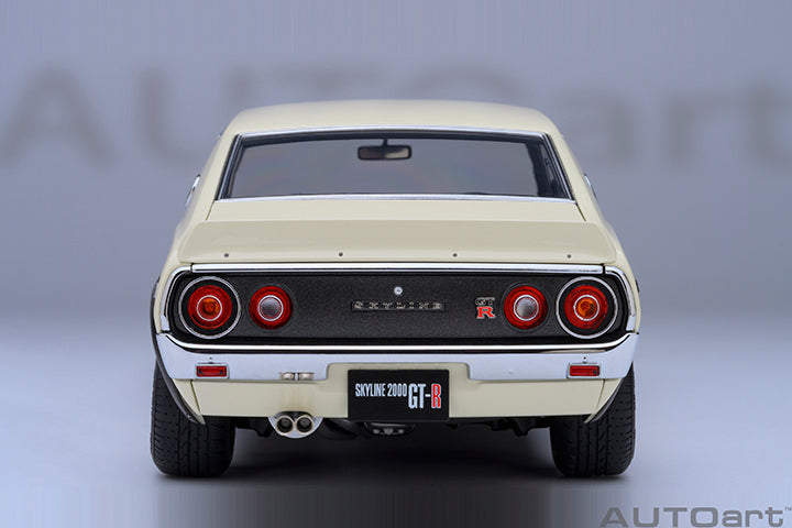 としあきページ 77467 NISSAN SKYLINE 2000 GT-R (KPGC110) TUNED VERSION (WHITE