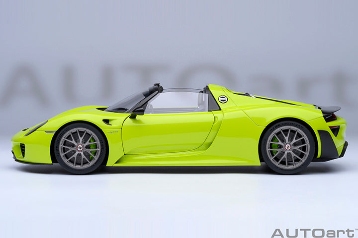 77921 PORSCHE 918 SPYDER WEISSACH PACKAGE (ACID GREEN)